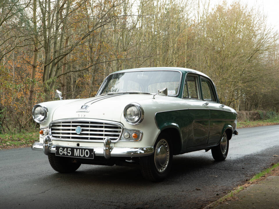 Immagine 3/15 di Standard Vanguard Luxury Six (1962)