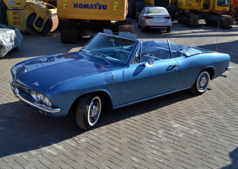Image 1/8 of Chevrolet Corvair Monza Convertible (1965)