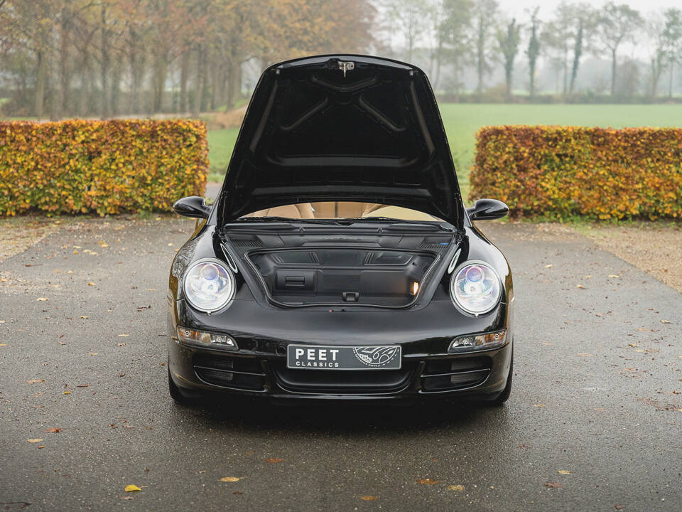 Image 66/96 de Porsche 911 Carrera 4 (2006)