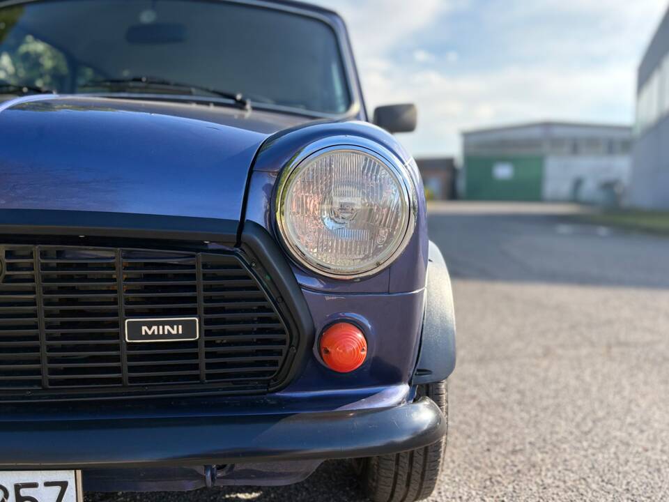 Image 16/22 of Rover Mini Mayfair (1990)