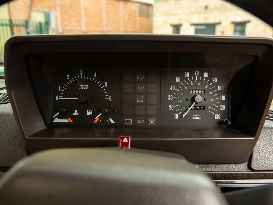 Bild 24/50 von Land Rover Range Rover Classic Vogue SE (1993)