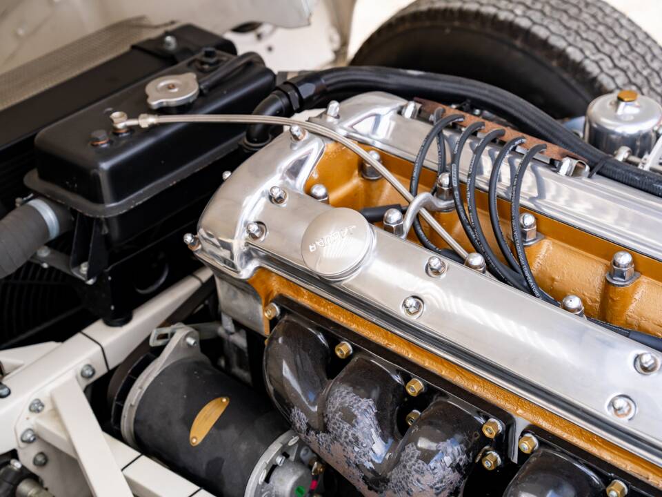 Afbeelding 33/46 van Jaguar E-Type 3.8 (1962)