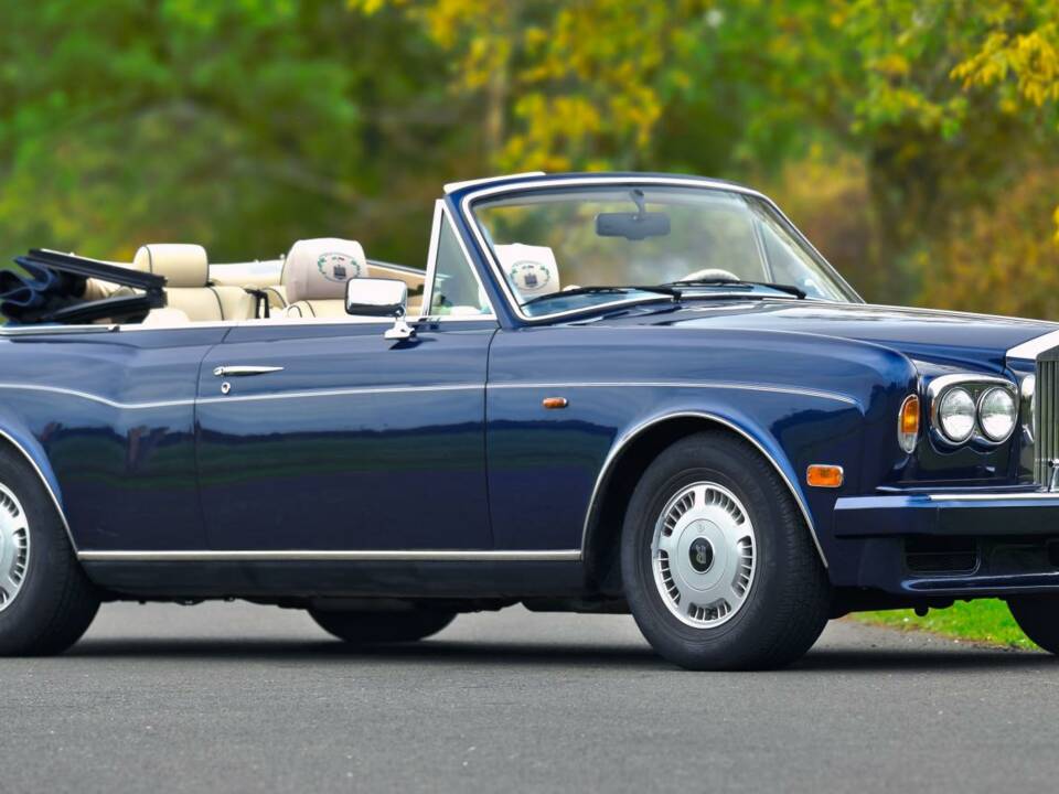 Image 3/50 of Rolls-Royce Corniche S (1995)