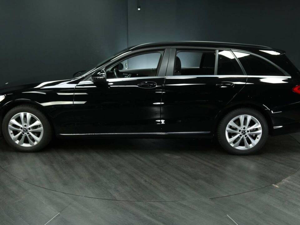 Bild 3/49 von Mercedes-Benz C 220 d 4MATIC (2021)