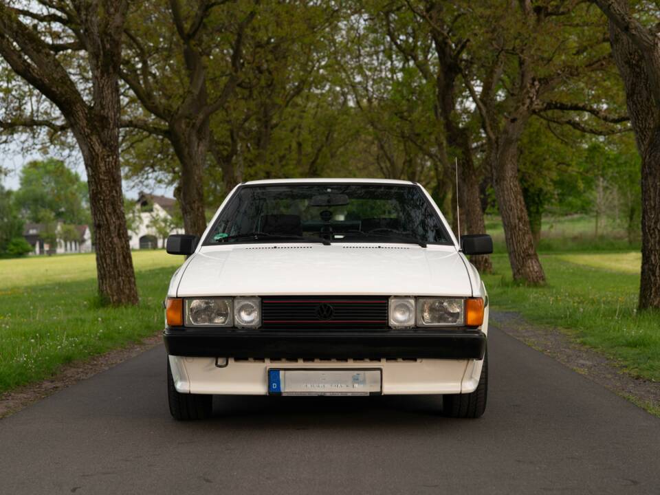 Bild 15/35 von Volkswagen Scirocco II 1.8 (1989)