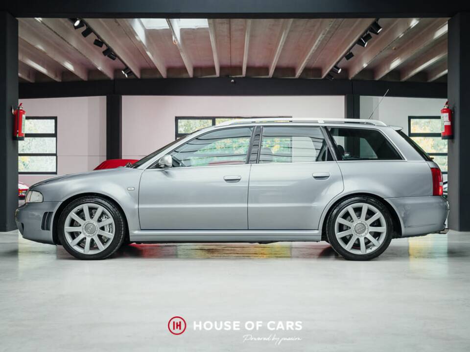 Bild 10/24 von Audi RS4 Avant (2001)