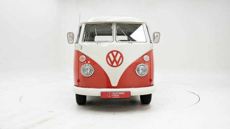 Immagine 9/15 di Volkswagen T1 Kombi (1966)