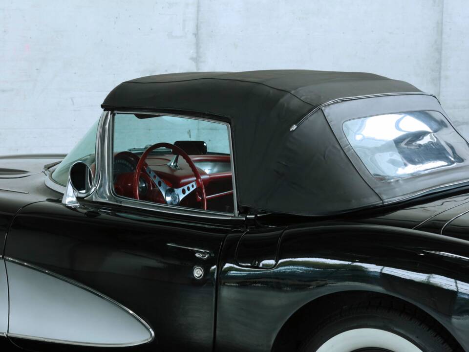 Image 25/50 de Chevrolet Corvette (1959)