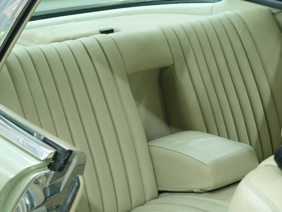 Image 29/50 de Mercedes-Benz 450 SLC 5,0 (1978)
