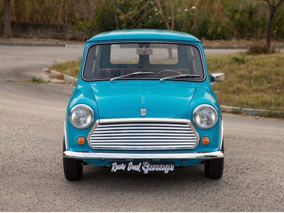 Image 2/11 of Mini 1000 (1977)