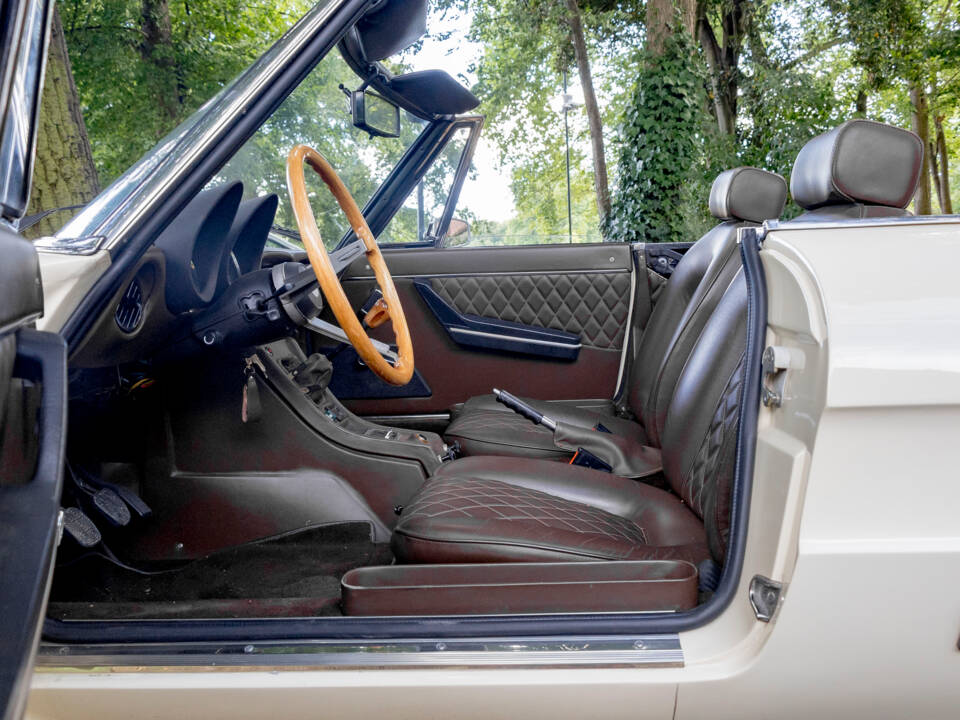 Immagine 24/50 di Alfa Romeo 2000 Spider Veloce (1980)