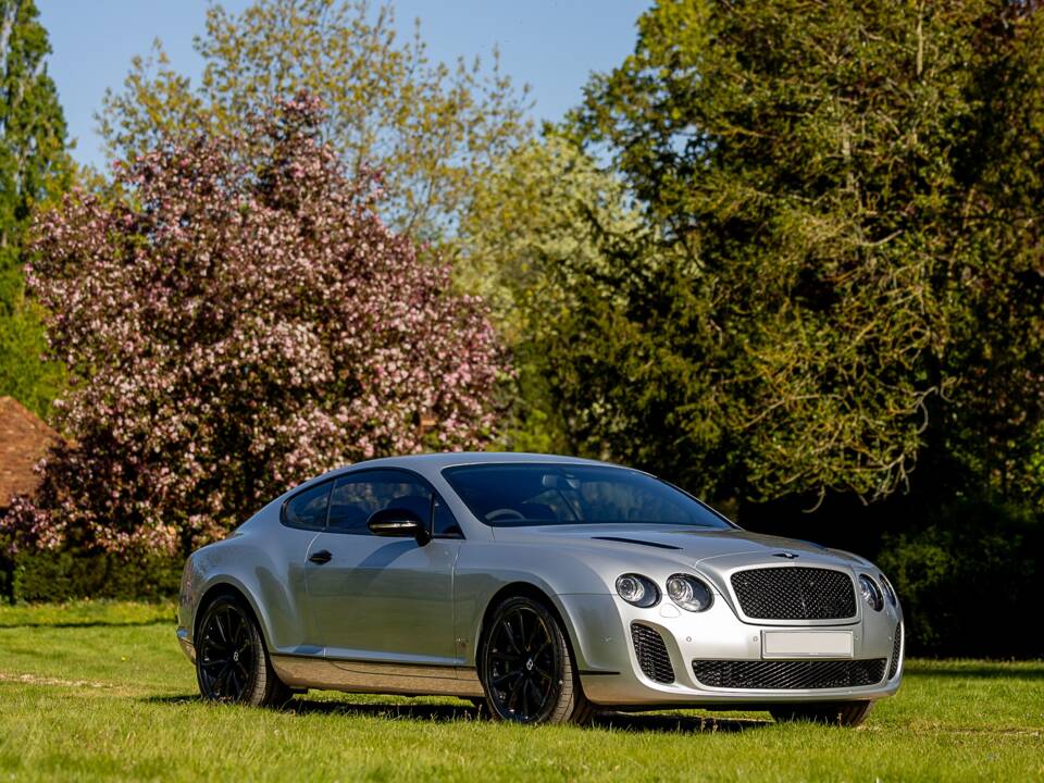Image 27/46 of Bentley Continental Supersports (2010)