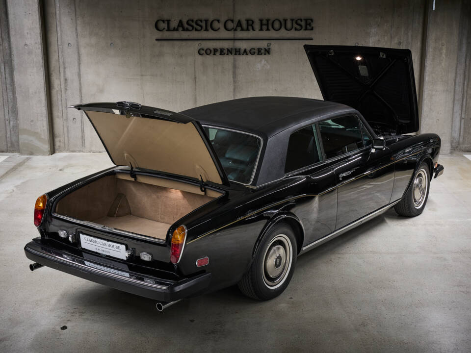 Image 94/99 of Rolls-Royce Corniche I (1979)