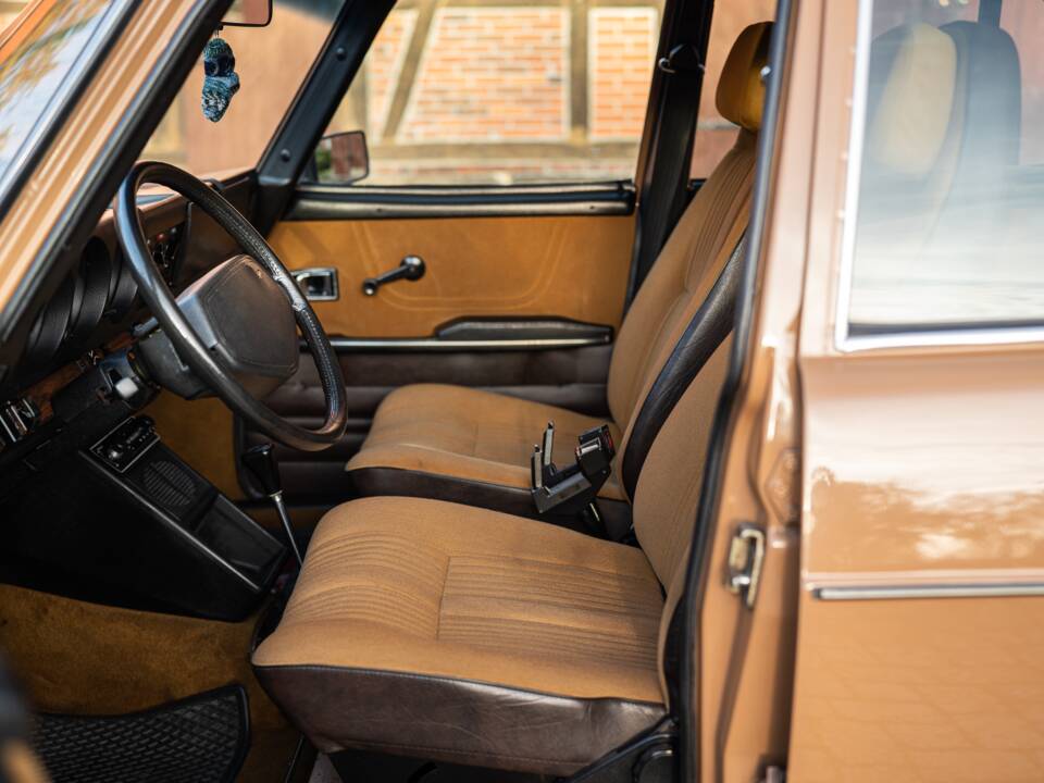 Image 21/84 de Saab 99 Combi Coupe (1976)