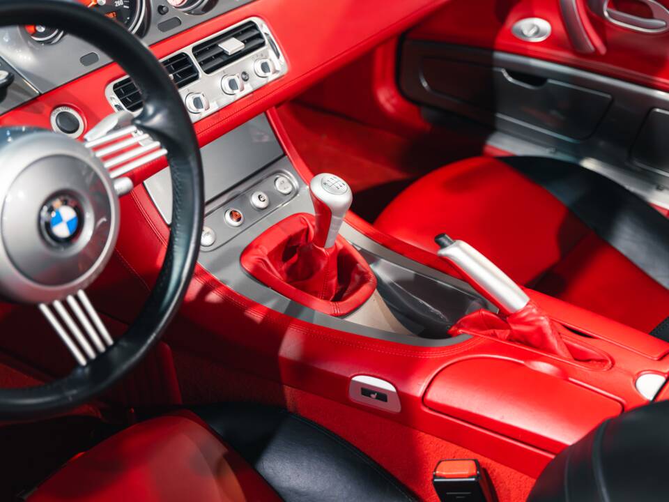 Image 26/41 of BMW Z8 (2002)