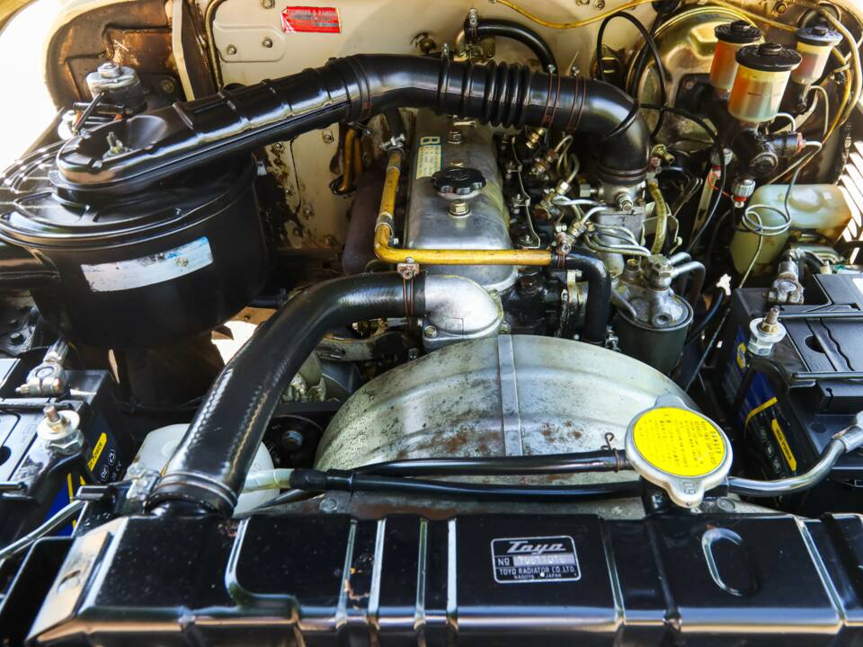Bild 4/50 von Toyota Land Cruiser BJ 40 (1977)