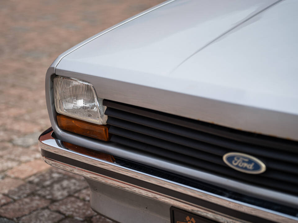 Image 3/36 of Ford Fiesta (1977)