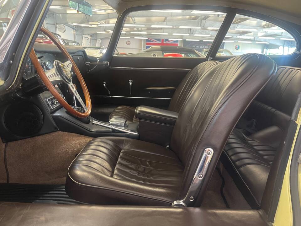 Afbeelding 15/19 van Jaguar E-Type (2+2) (1966)