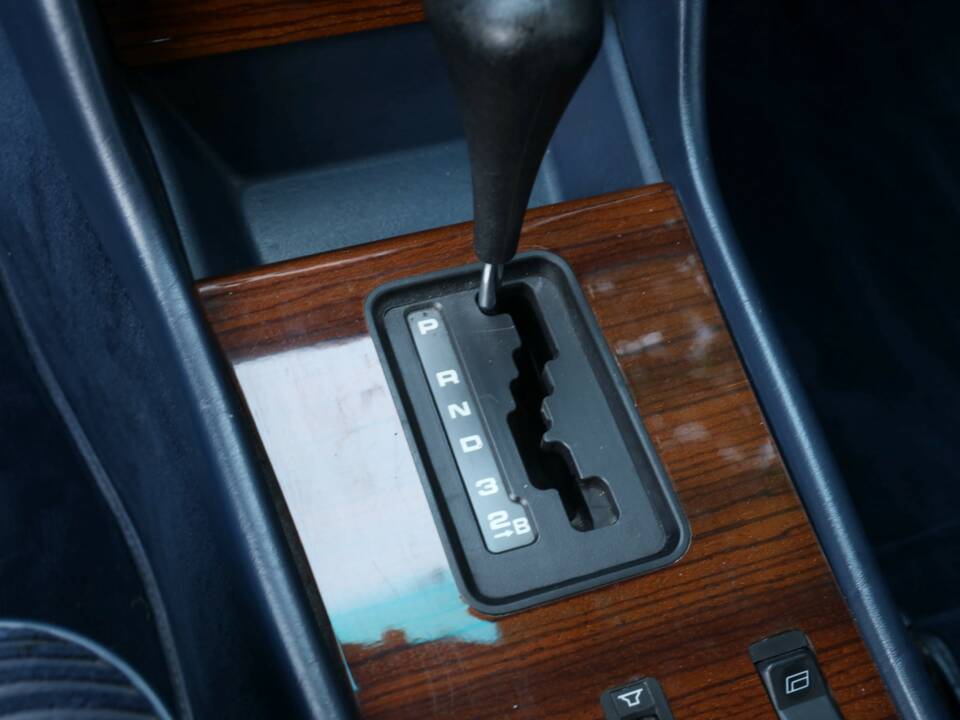 Bild 44/50 von Mercedes-Benz 380 SEL (1983)