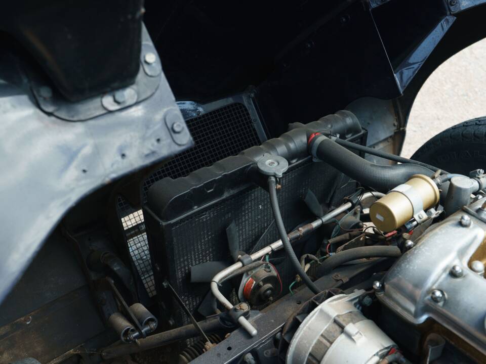 Image 33/35 de Jaguar E-Type (1968)