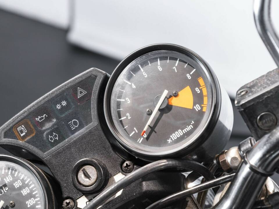 Image 26/46 of Moto Morini New York 350 (1988)