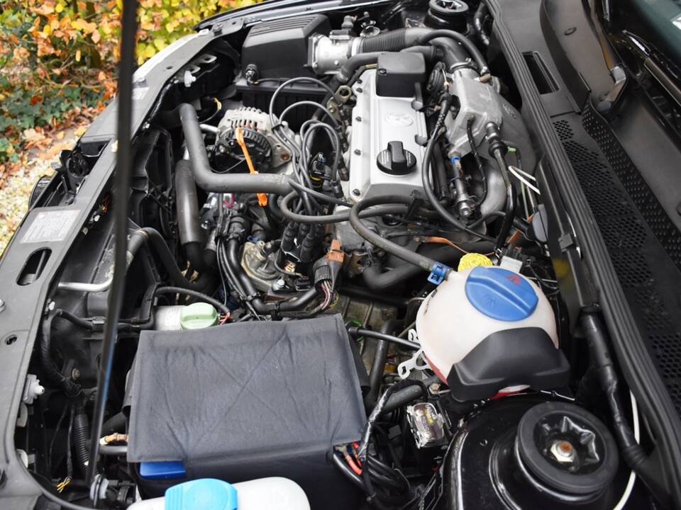 Image 37/41 de Volkswagen Golf III 2.0 GTI &quot;Edition&quot; (1997)