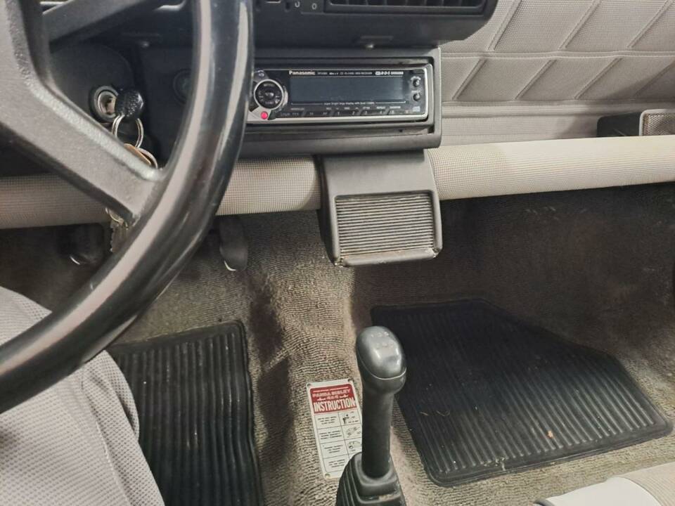 Bild 37/42 von FIAT Panda 4x4 1,0 (1989)