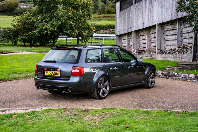 Image 7/50 of Audi RS6 Avant (2003)