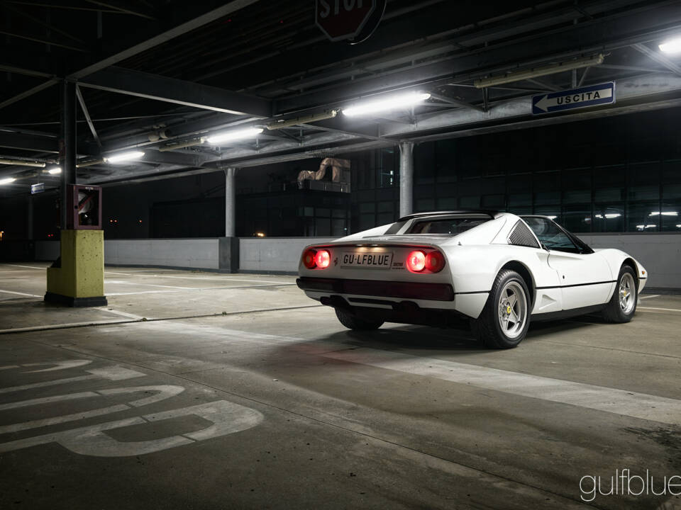 Image 11/72 of Ferrari 208 GTS Turbo (1985)