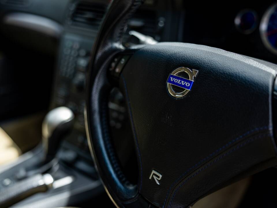 Image 7/50 de Volvo V70 R AWD (2003)