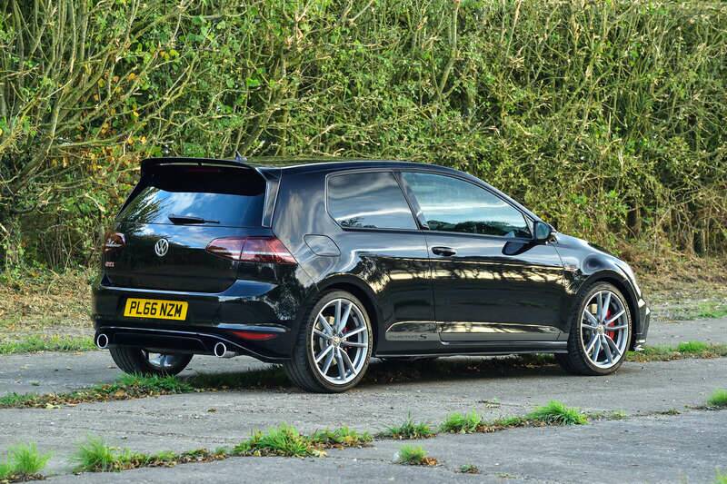 Bild 4/35 von Volkswagen Beetle 2.0 TSI (2017)