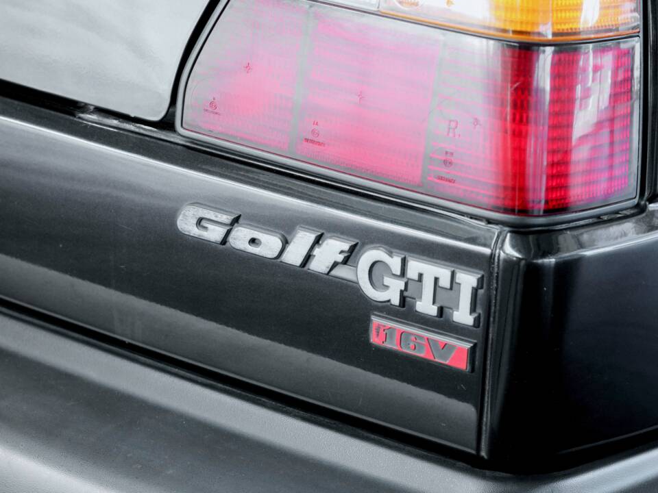 Image 11/39 of Volkswagen Golf Mk II GTi 16V 1.8 (1991)
