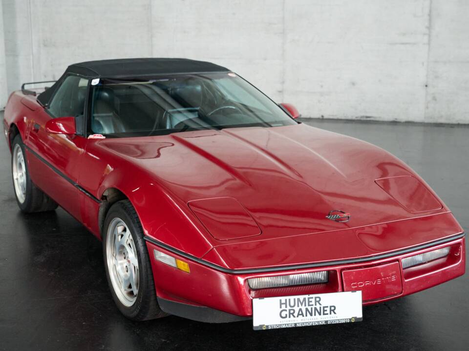 Imagen 31/50 de Chevrolet Corvette Convertible (1990)