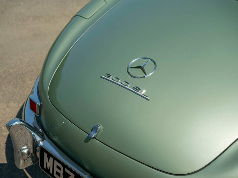 Image 30/50 de Mercedes-Benz 300 SL Roadster (1960)