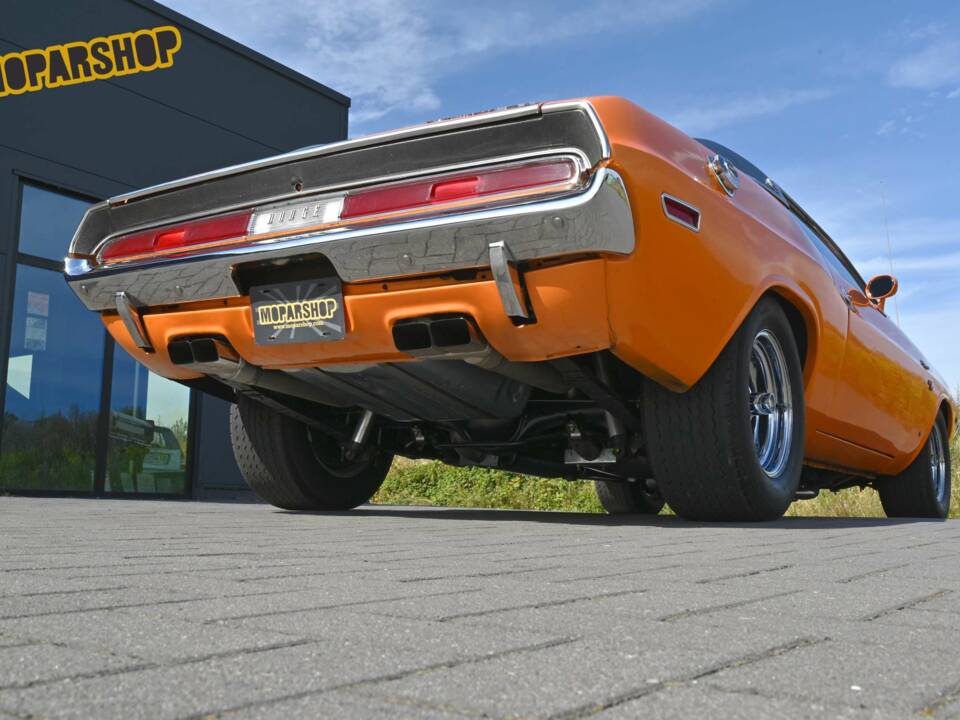 Bild 38/44 von Dodge Challenger R&#x2F;T (1970)