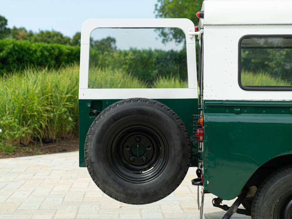 Bild 29/50 von Land Rover 88 Lightweight (1977)
