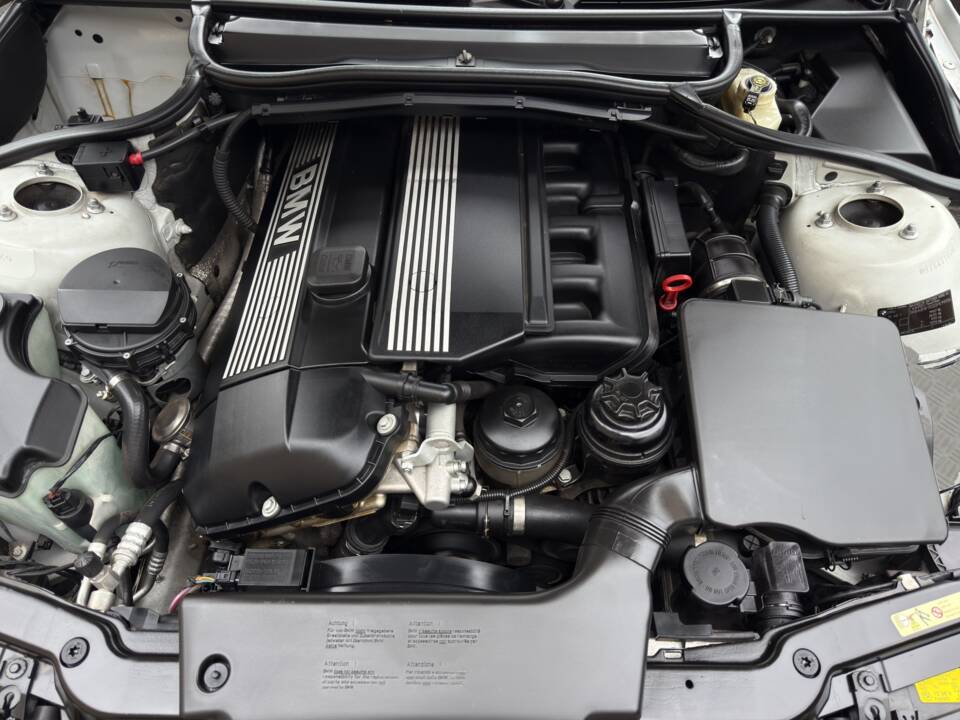 Bild 20/41 von BMW 320Ci (2006)