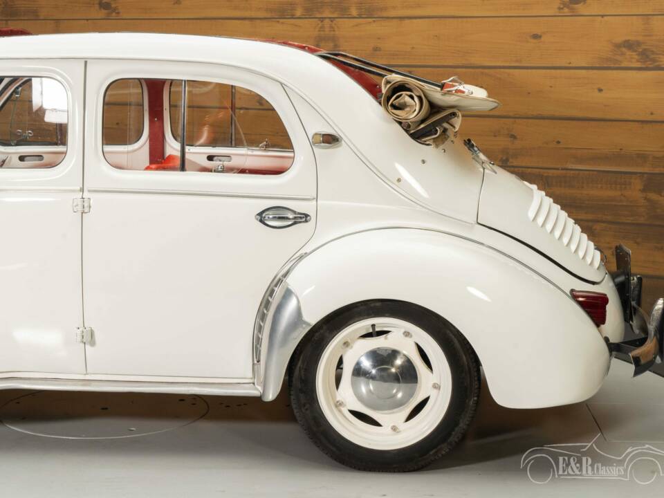 Bild 7/8 von Renault 4 CV (1952)