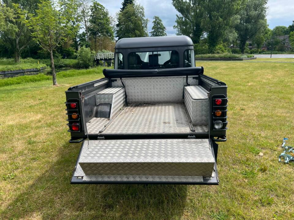 Afbeelding 3/4 van Land Rover Defender 110 (2006)