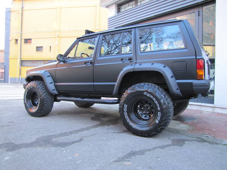 Image 8/30 of Jeep Cherokee (1990)