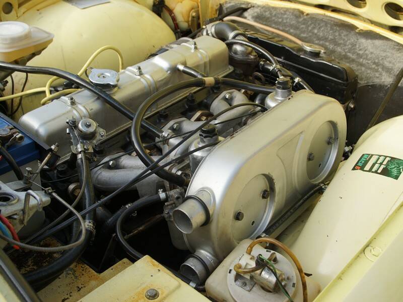 Image 14/50 of Triumph TR 6 (1971)