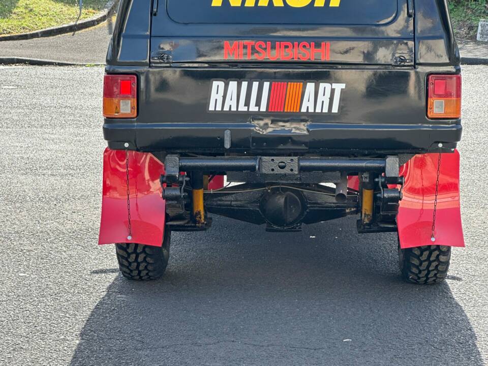 Bild 7/8 von Mitsubishi Pajero Diesel (1985)