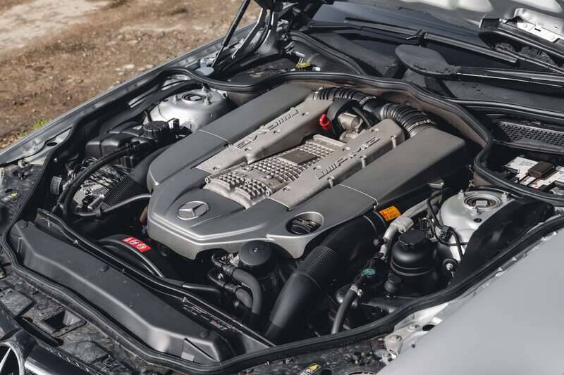 Image 39/50 de Mercedes-Benz SL 55 AMG (2006)