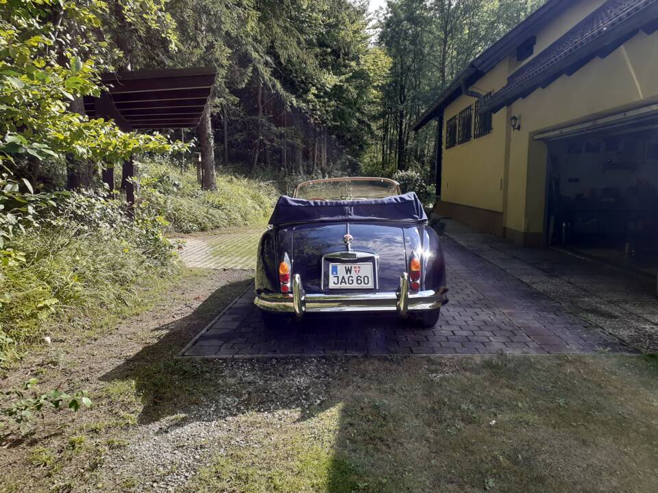 Immagine 8/64 di Jaguar XK 150 3.8 SE DHC (1960)