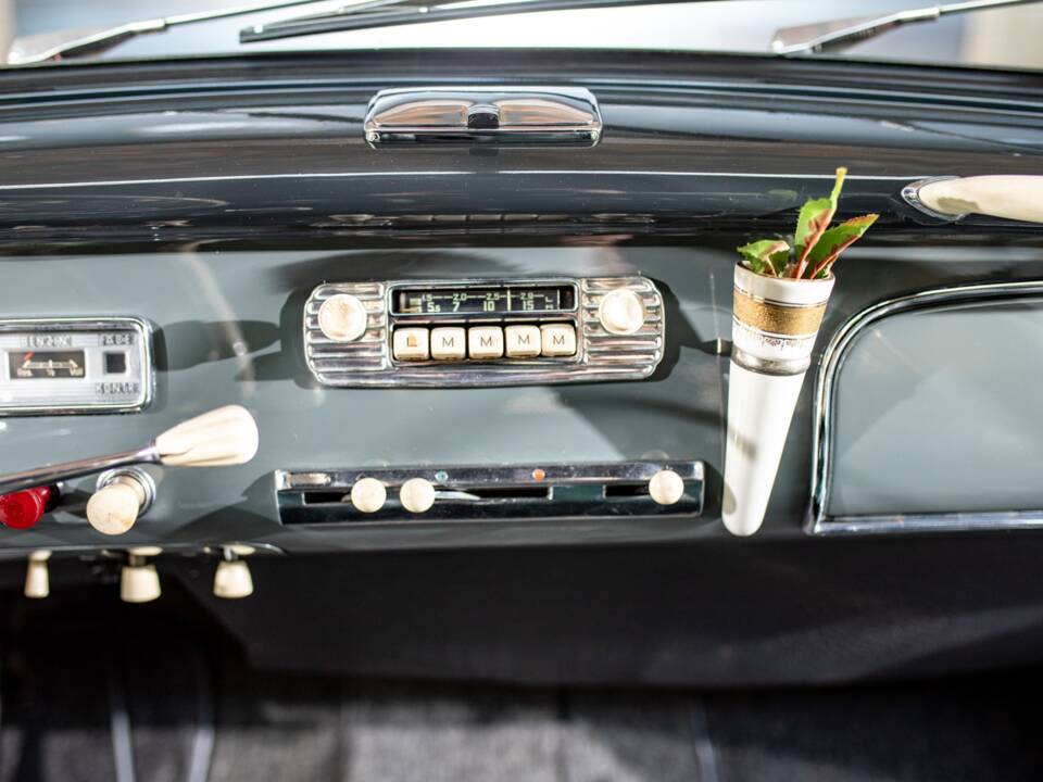 Afbeelding 17/23 van BMW 501 V8 (1958)