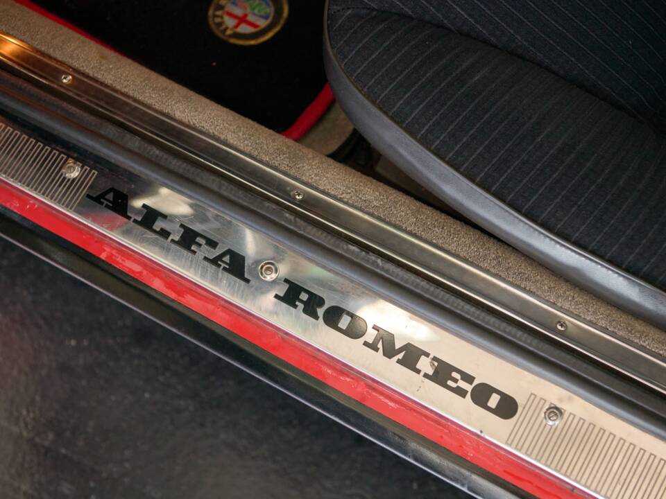 Image 40/50 of Alfa Romeo Montreal (1973)