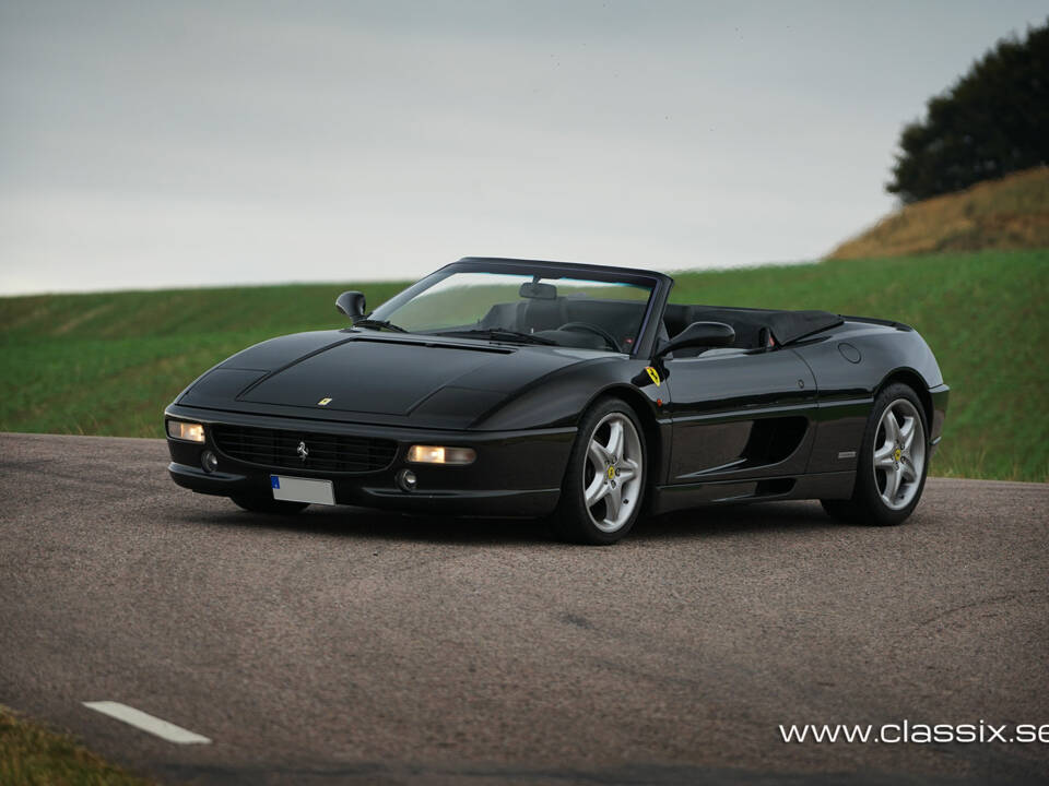 Immagine 1/33 di Ferrari F 355 Spider (1997)