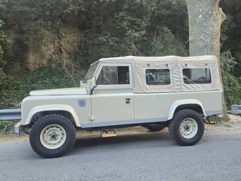Bild 22/57 von Land Rover 110 (1989)