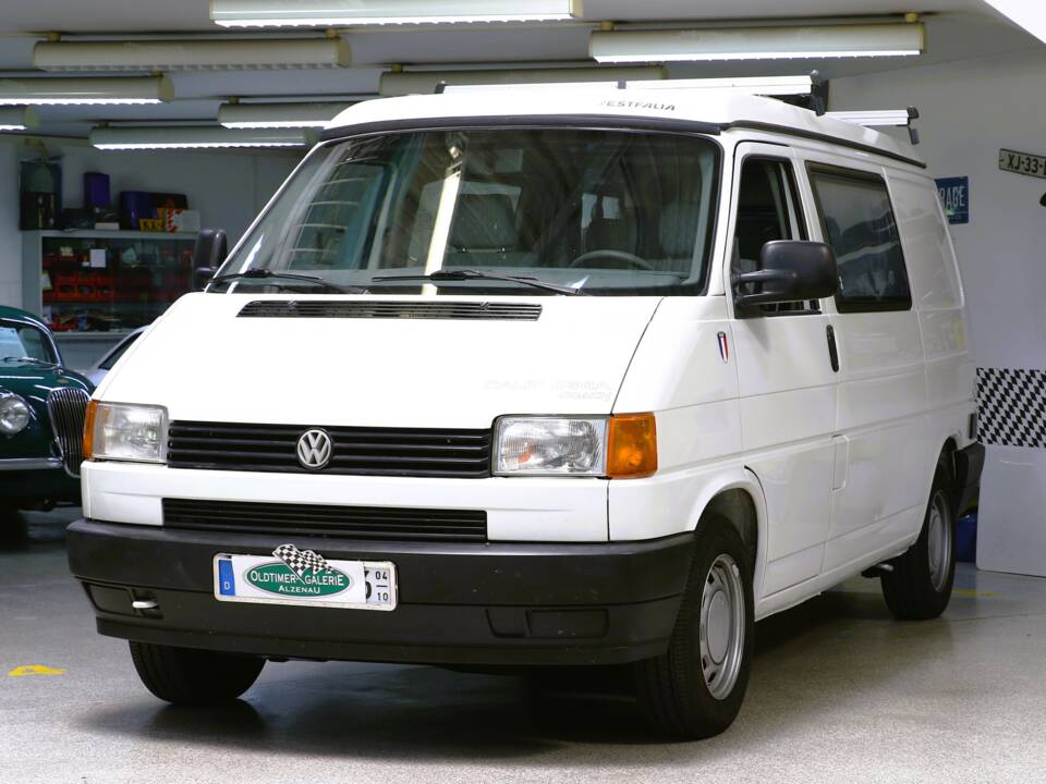 Bild 3/55 von Volkswagen T4 California Coach 1.9 TD (1994)