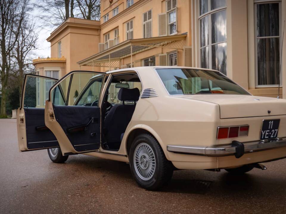 Image 17/34 of Alfa Romeo Alfetta 1.8 (1976)